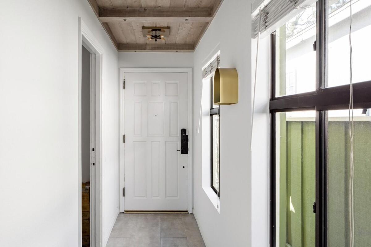 Сasa de vacaciones Silver Triangle Oasis With Verdant Backyard *